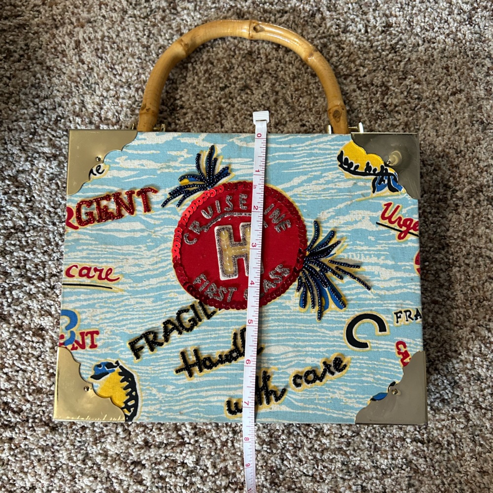 Vacation-Themed Beaded Cigar Box Purse